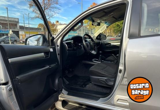 Camionetas - Toyota HILUX 2.8 SRV 4X4 2017 Diesel 188000Km - En Venta