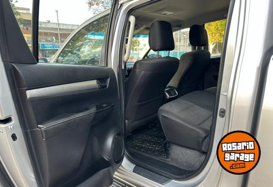 Camionetas - Toyota HILUX 2.8 SRV 4X4 2017 Diesel 188000Km - En Venta