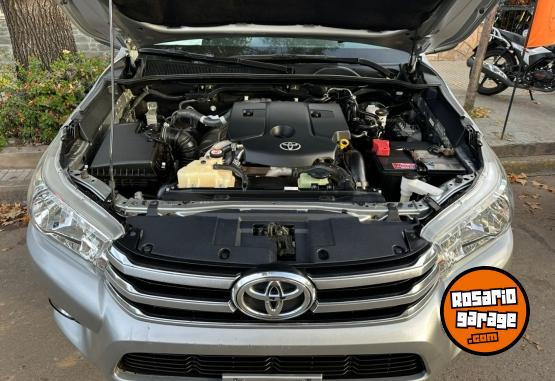 Camionetas - Toyota HILUX 2.8 SRV 4X4 2017 Diesel 188000Km - En Venta