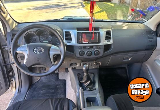 Camionetas - Toyota Hilux 2012 Diesel 118500Km - En Venta