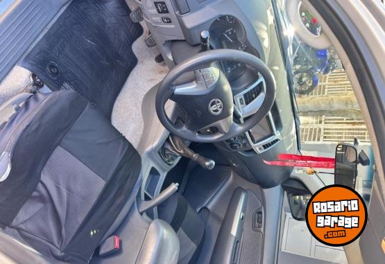 Camionetas - Toyota Hilux 2012 Diesel 118500Km - En Venta