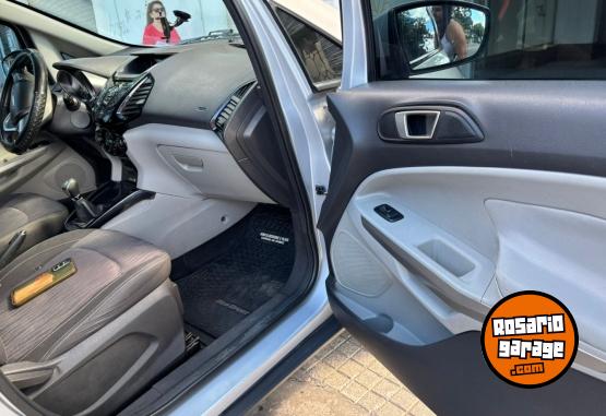 Camionetas - Ford Ecosport Titanium 2014 Nafta 160000Km - En Venta