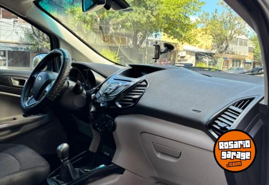 Camionetas - Ford Ecosport Titanium 2014 Nafta 160000Km - En Venta