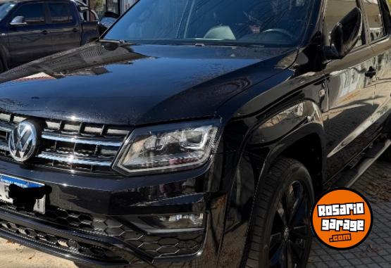 Camionetas - Volkswagen Amarok v6 blackstyle 2021 Diesel 74000Km - En Venta