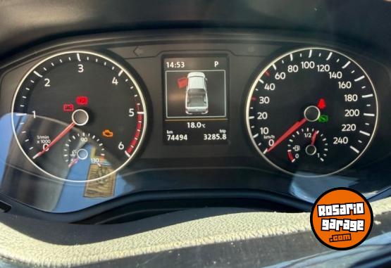Camionetas - Volkswagen Amarok v6 blackstyle 2021 Diesel 74000Km - En Venta