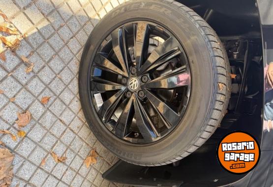 Camionetas - Volkswagen Amarok v6 blackstyle 2021 Diesel 74000Km - En Venta