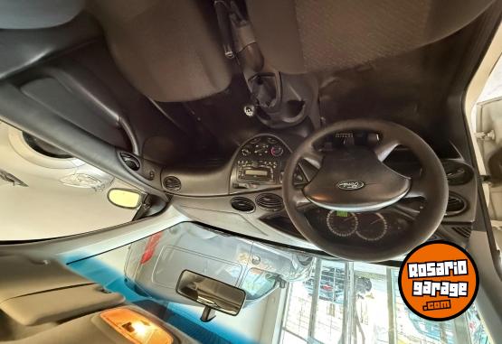 Autos - Ford Focus 2009 Nafta 250000Km - En Venta