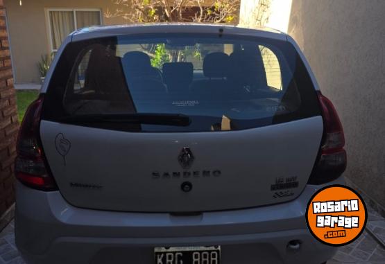 Autos - Renault Sandero Confort 2011 Nafta 110000Km - En Venta
