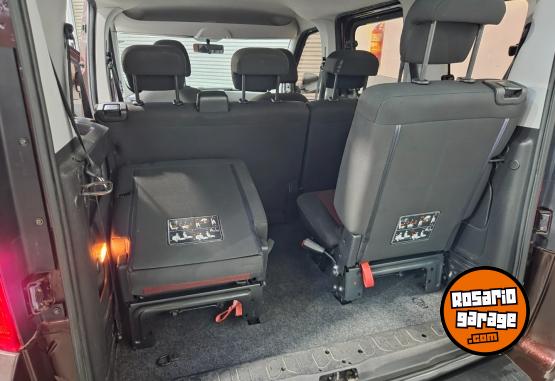 Utilitarios - Fiat Doblo active 2015 Nafta 151000Km - En Venta