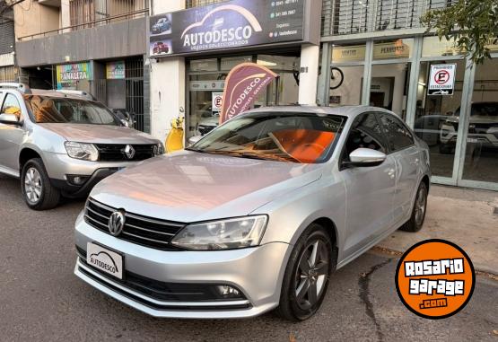 Autos - Volkswagen Vento Advance 2015 Nafta 130000Km - En Venta