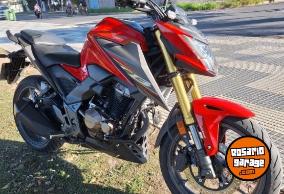 Motos - Honda Twister 300 2025 Nafta 2250Km - En Venta