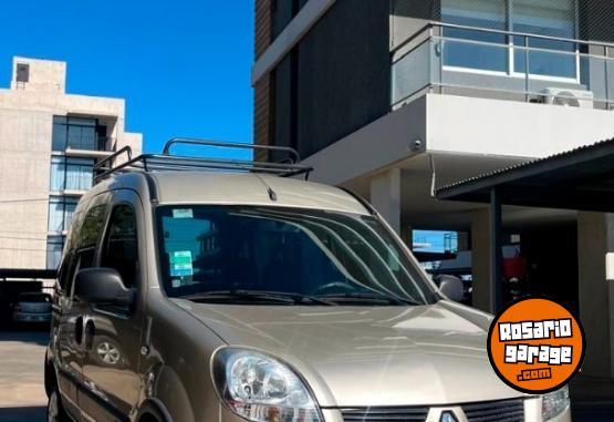Utilitarios - Renault Kangoo Authentic 1.6 DA 2011 Nafta 136000Km - En Venta