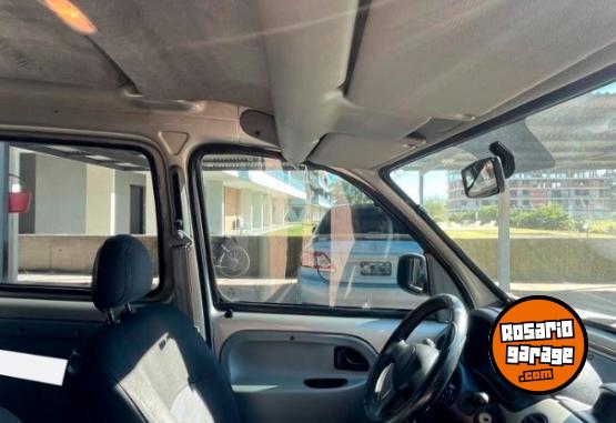 Utilitarios - Renault Kangoo Authentic 1.6 DA 2011 Nafta 136000Km - En Venta