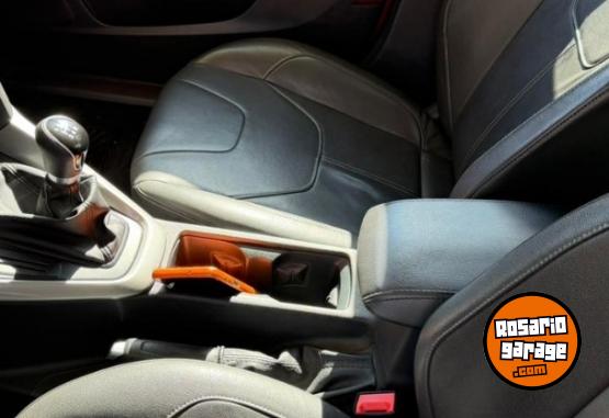 Autos - Ford FOCUS SE PLUS 2.0 2017 Nafta 140000Km - En Venta