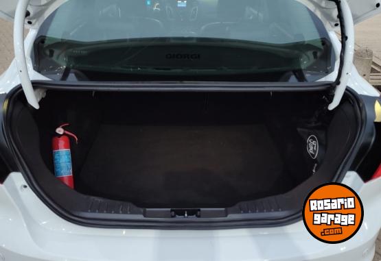 Autos - Ford Focus SE plus 2015 Nafta 130000Km - En Venta
