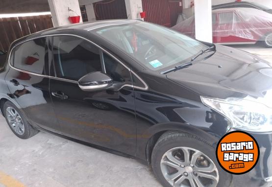 Autos - Peugeot 208 2014 Nafta 85000Km - En Venta