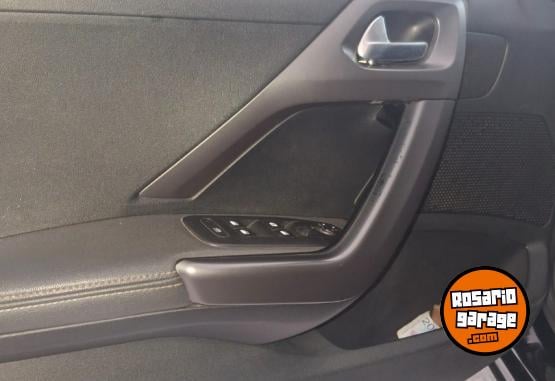Autos - Peugeot 208 2014 Nafta 85000Km - En Venta