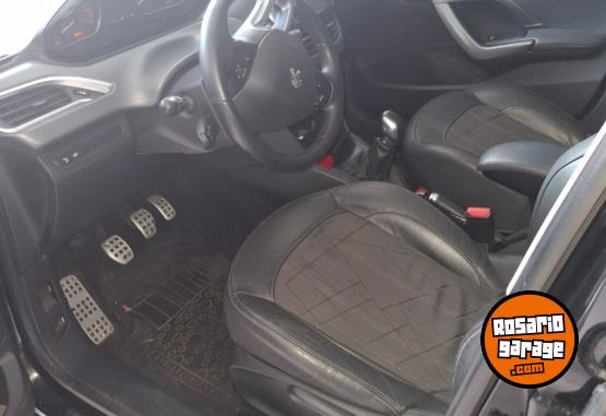 Autos - Peugeot 208 2014 Nafta 85000Km - En Venta