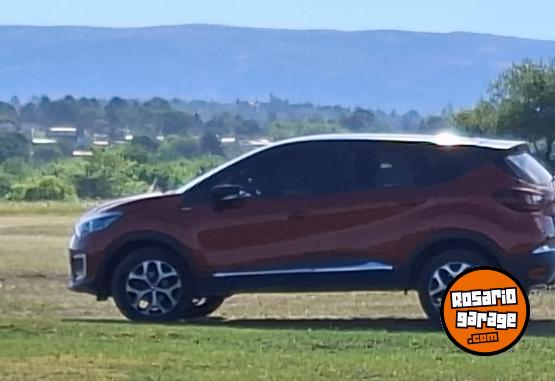 Autos - Renault CAPTUR BOSE 2020 Nafta 60000Km - En Venta