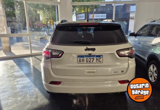 Camionetas - Jeep Compass s 2025 Nafta 7200Km - En Venta