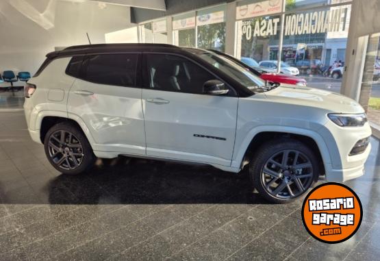 Camionetas - Jeep Compass s 2025 Nafta 7200Km - En Venta