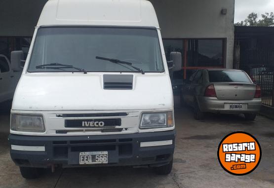 Utilitarios - Iveco Daily 35.10 furg�n iveco 2003 Diesel 222222Km - En Venta