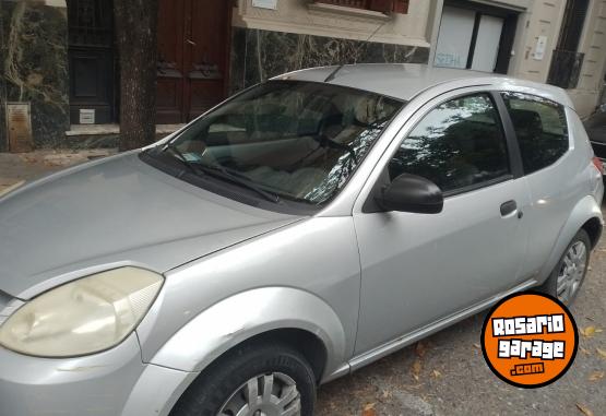Autos - Ford 1.0 2009 Nafta 177000Km - En Venta