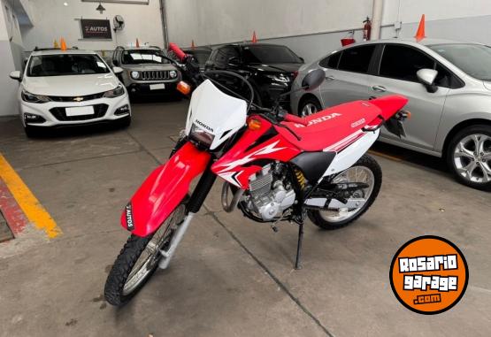 Motos - Honda Tornado 2019 Nafta 11000Km - En Venta