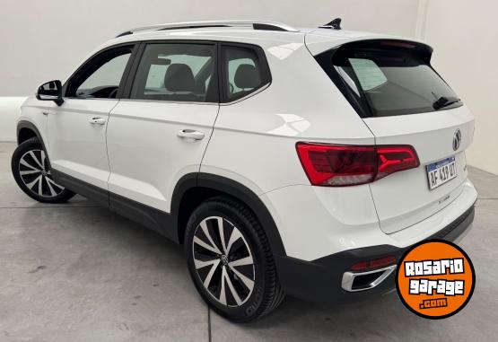 Autos - Volkswagen Taos Highline 2022 Nafta 40000Km - En Venta