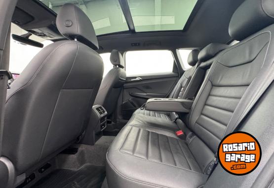Autos - Volkswagen Taos Highline 2022 Nafta 40000Km - En Venta