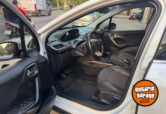 Autos - Peugeot 2008 Feline 2017 Nafta 80000Km - En Venta