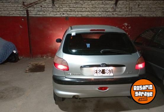 Autos - Peugeot 206 2003 Diesel 196000Km - En Venta