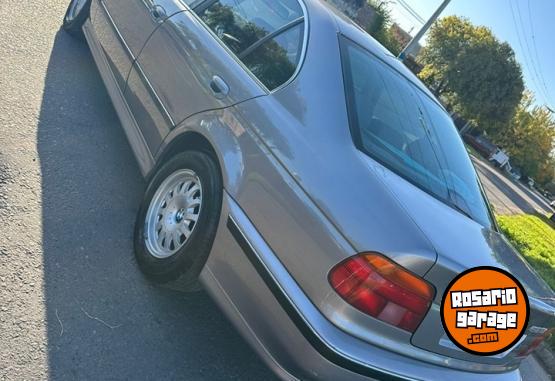 Autos - Bmw 523i 1997 Nafta 266500Km - En Venta