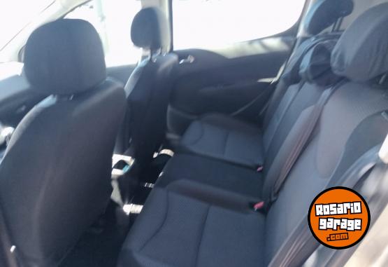 Autos - Peugeot 308 Allure 2014 Nafta 168000Km - En Venta