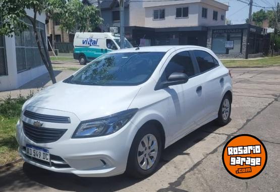Autos - Chevrolet Onix Joy 2019 GNC 132000Km - En Venta
