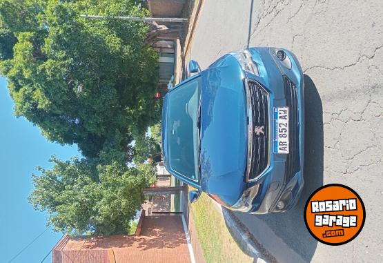 Autos - Peugeot 301 2017 Nafta 168000Km - En Venta