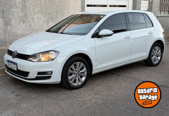 Autos - Volkswagen Golf 2017 Nafta 95000Km - En Venta