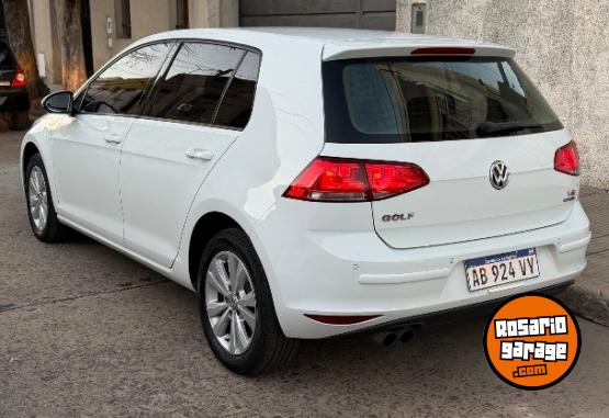 Autos - Volkswagen Golf 2017 Nafta 95000Km - En Venta