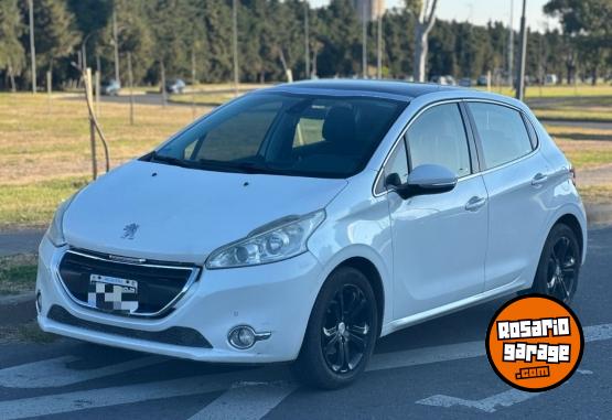 Autos - Peugeot 208 feline 2013 Nafta 112000Km - En Venta