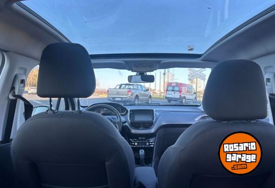 Autos - Peugeot 208 feline 2013 Nafta 112000Km - En Venta