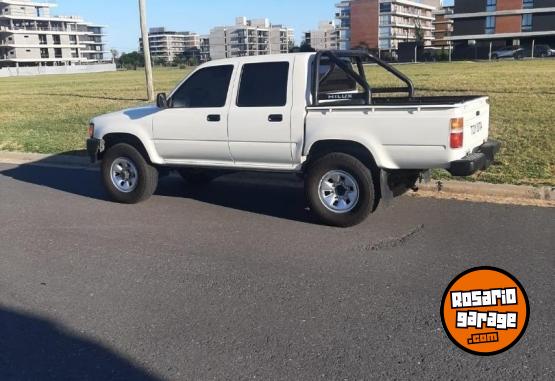 Camionetas - Toyota Hilux 1999 Diesel 564712Km - En Venta