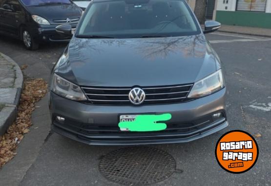Autos - Volkswagen VENTO ADUANCE 2.5 2015 Nafta 141125Km - En Venta