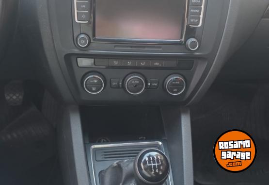 Autos - Volkswagen VENTO ADUANCE 2.5 2015 Nafta 141125Km - En Venta