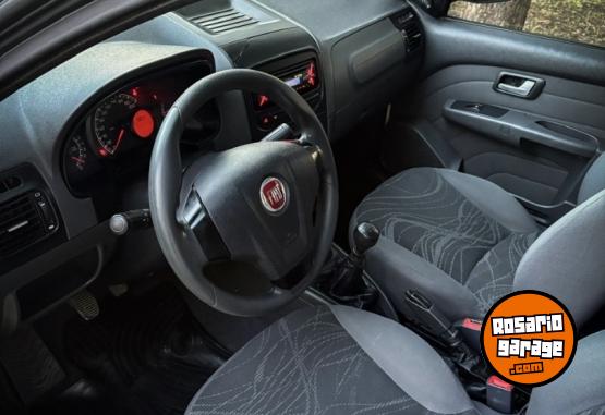 Autos - Fiat SIENA / PRISMA Corsa gol 2015 Nafta 122000Km - En Venta