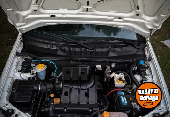 Autos - Fiat SIENA / PRISMA Corsa gol 2015 Nafta 122000Km - En Venta