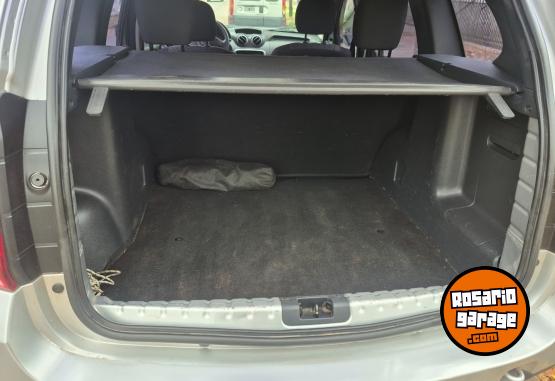 Autos - Renault Duster 2013 Nafta 240000Km - En Venta