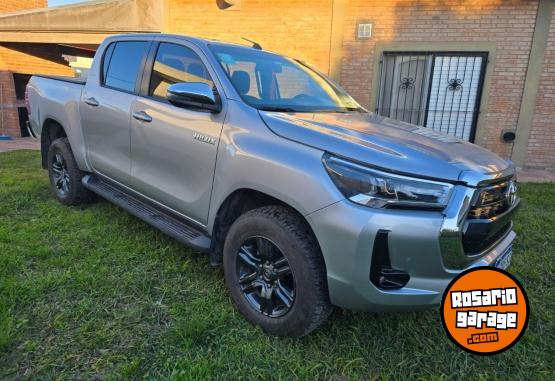 Camionetas - Toyota HILUX 2025 Diesel 7500Km - En Venta