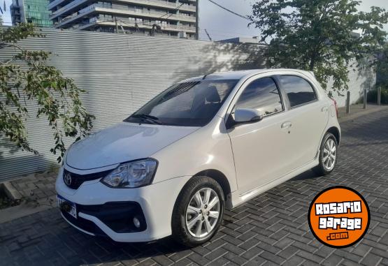 Autos - Toyota Etios 2018 Nafta 73000Km - En Venta