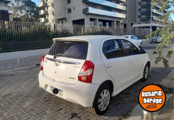 Autos - Toyota Etios 2018 Nafta 73000Km - En Venta