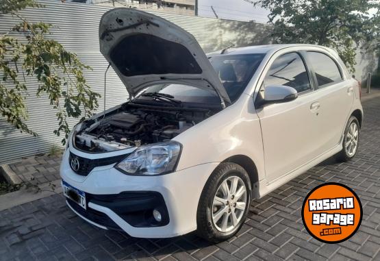 Autos - Toyota Etios 2018 Nafta 73000Km - En Venta